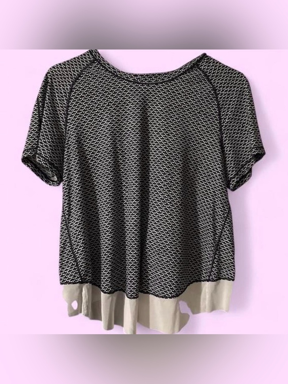 Lululemon Black & White Short Sleeve Top